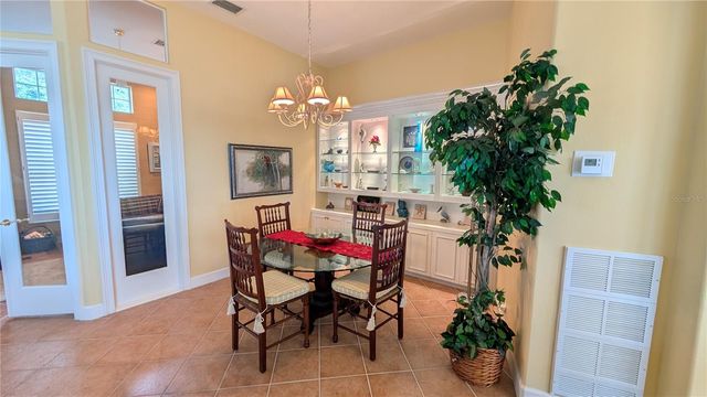 4709 DOLPHIN CAY LANE, St Petersburg, FL 33711