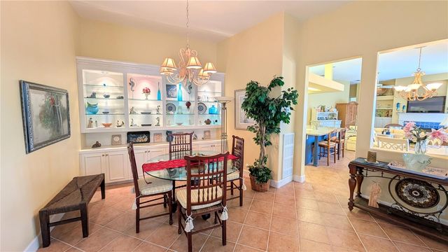 4709 DOLPHIN CAY LANE, St Petersburg, FL 33711