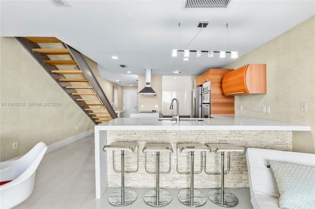 2950 NE 188th St 404, Aventura, FL 33180