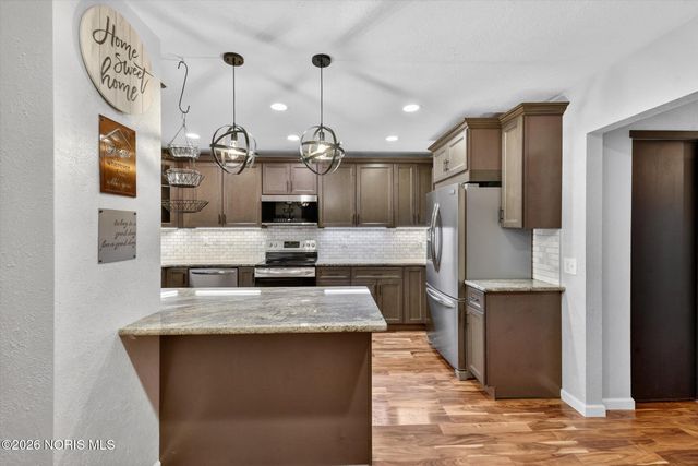 5920 N River Road, Waterville, OH 43566