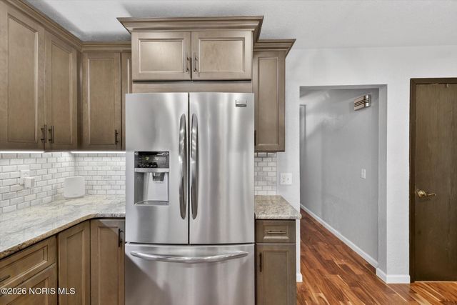 5920 N River Road, Waterville, OH 43566