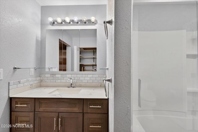 5920 N River Road, Waterville, OH 43566