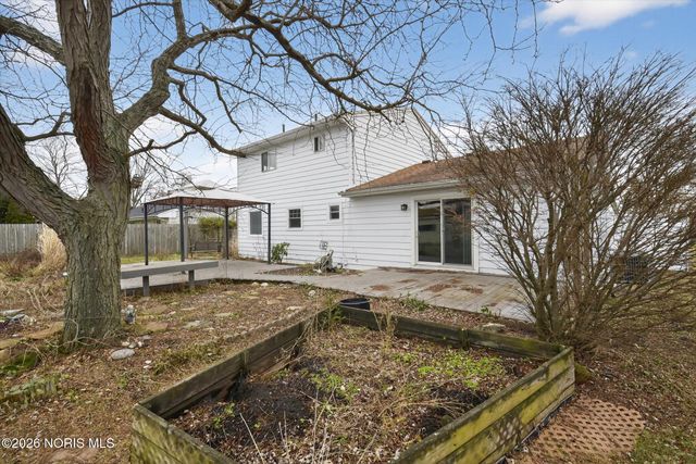 5920 N River Road, Waterville, OH 43566