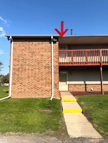 31867 Nardelli Lane, Roseville, MI 48066