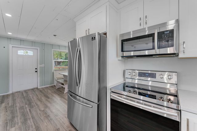 856 SW Rustic Circle, Stuart, FL 34997