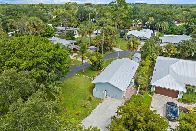 856 SW Rustic Circle, Stuart, FL 34997