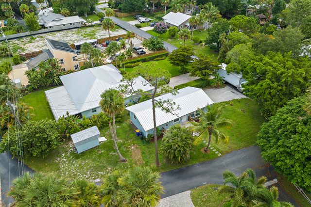 856 SW Rustic Circle, Stuart, FL 34997