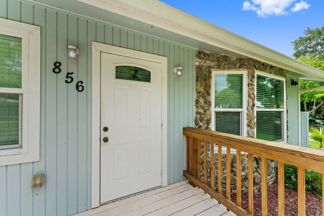 856 SW Rustic Circle, Stuart, FL 34997