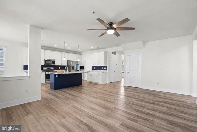 412 WHISPERING ELM LN, Millersville, MD 21108