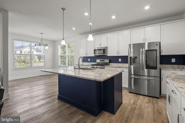 412 WHISPERING ELM LN, Millersville, MD 21108