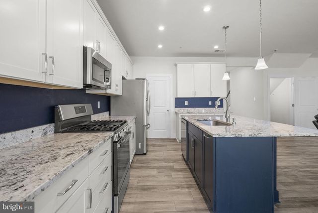 412 WHISPERING ELM LN, Millersville, MD 21108