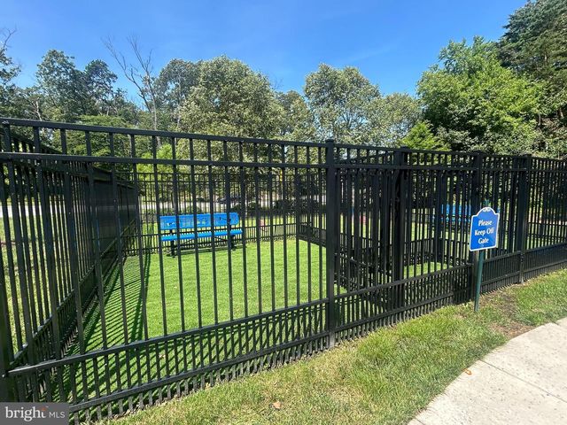 412 WHISPERING ELM LN, Millersville, MD 21108