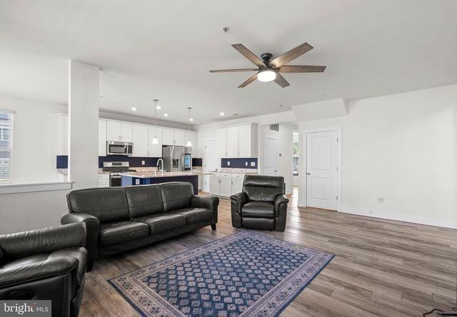 412 WHISPERING ELM LN, Millersville, MD 21108