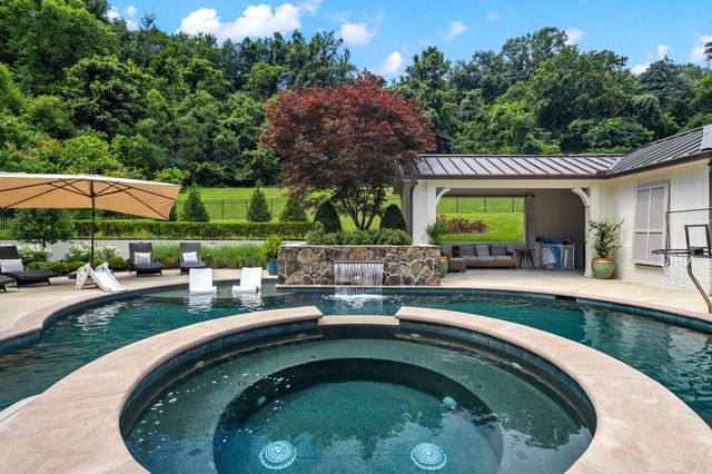 835 Windstone Blvd, Brentwood, TN 37027