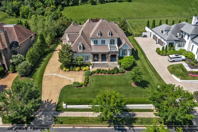 835 Windstone Blvd, Brentwood, TN 37027