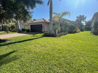 2045 Grey Falcon Circle SW, Vero Beach, FL 32962