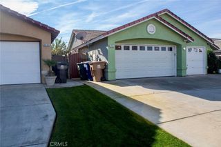 2901 Flint Hills, Bakersfield, CA 93313