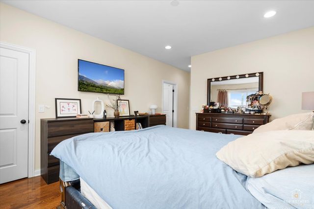 3300 S Western Avenue, Chicago, IL 60608