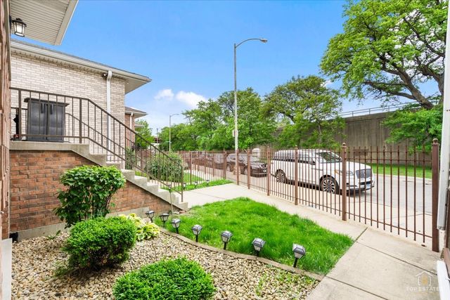 3300 S Western Avenue, Chicago, IL 60608