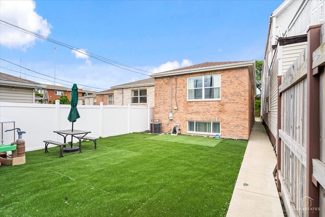 3300 S Western Avenue, Chicago, IL 60608