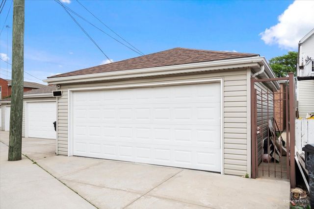 3300 S Western Avenue, Chicago, IL 60608