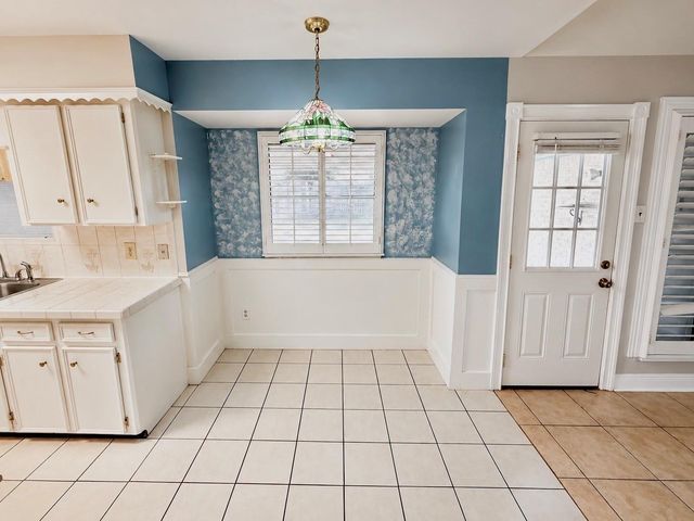 430 Shady Glade Drive, Houston, TX 77090