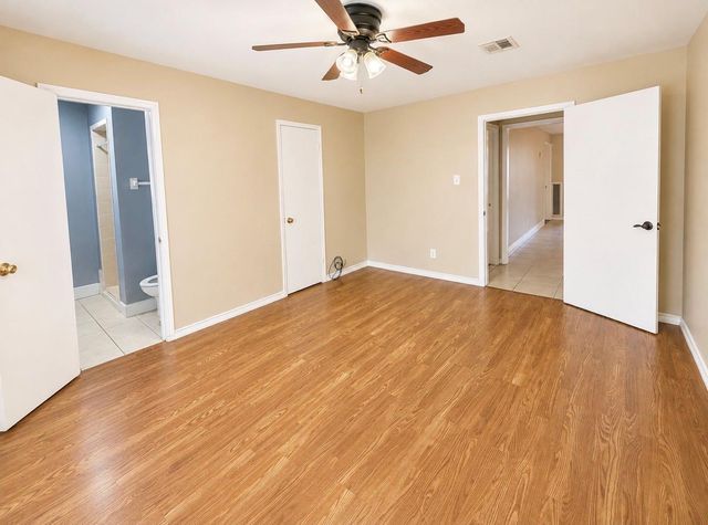 430 Shady Glade Drive, Houston, TX 77090