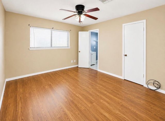 430 Shady Glade Drive, Houston, TX 77090