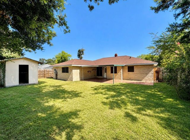 430 Shady Glade Drive, Houston, TX 77090