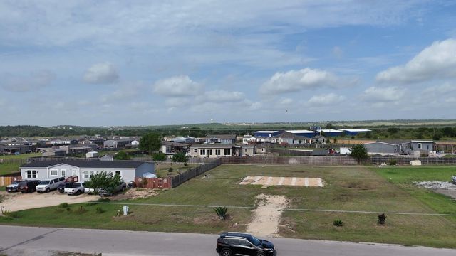 258 Arrowhead CV, Kyle, TX 78640