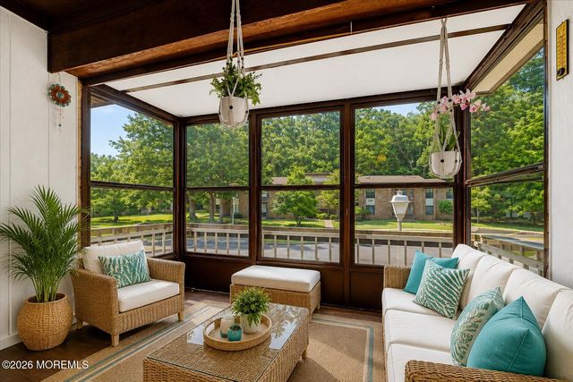 125 Amberly Drive F, Manalapan, NJ 07726