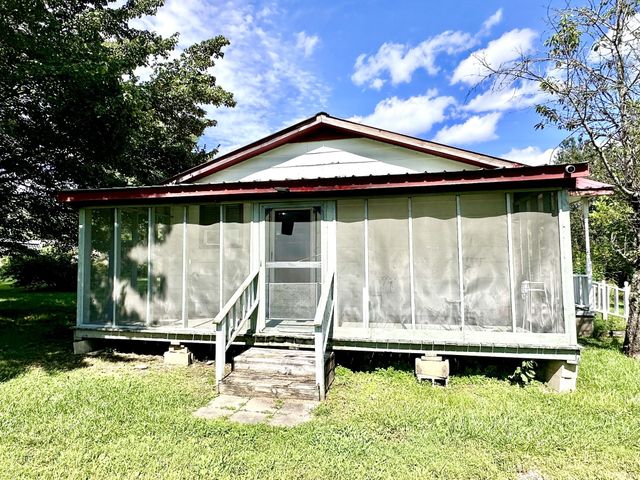 121 Cordell Rd, Gruetli Laager, TN 37339