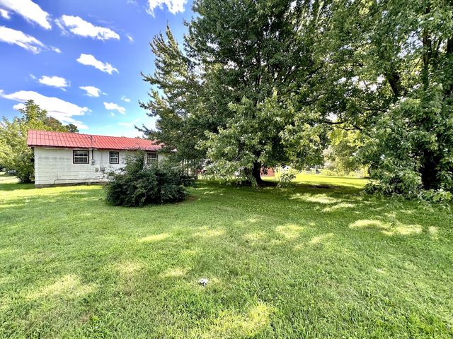 121 Cordell Rd, Gruetli Laager, TN 37339