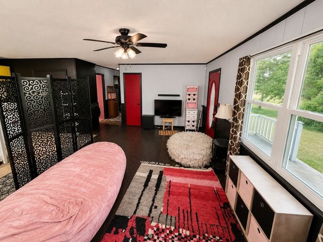 121 Cordell Rd, Gruetli Laager, TN 37339
