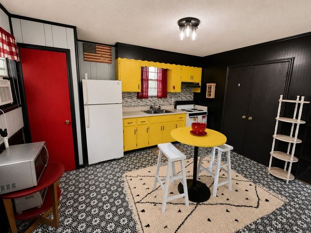 121 Cordell Rd, Gruetli Laager, TN 37339
