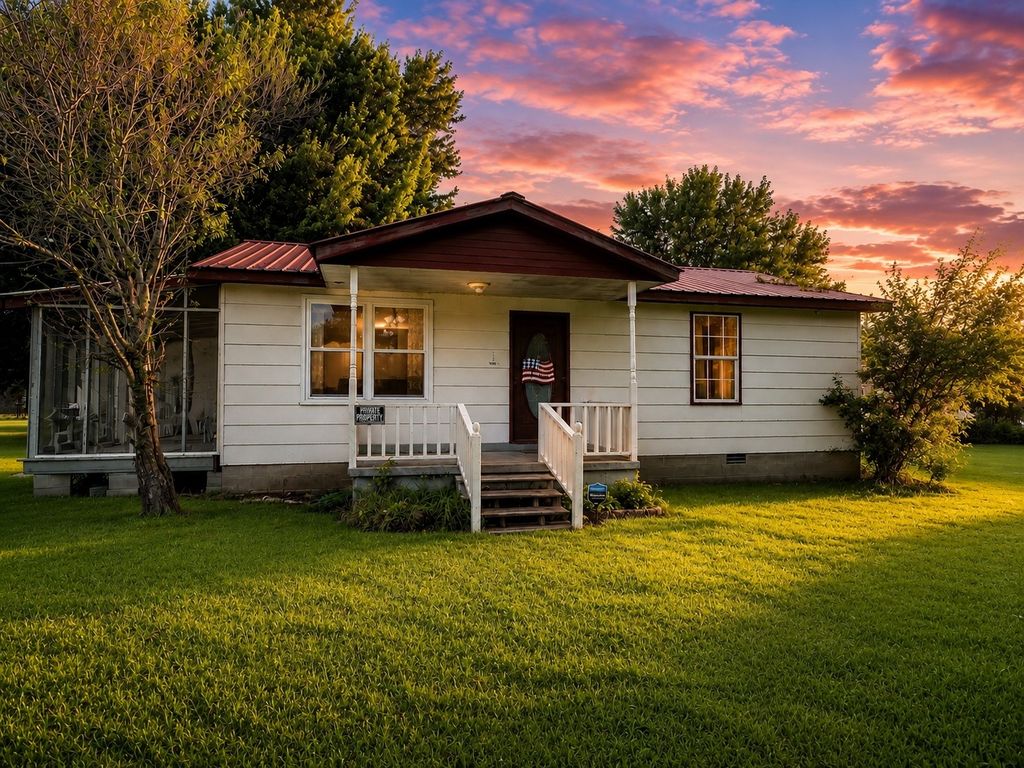 121 Cordell Rd, Gruetli Laager, TN 37339