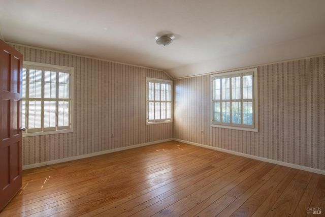 136 Alderbrook Dr, Santa Rosa, CA 95405