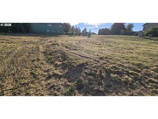 0 W E Ave, La Center, WA 98629