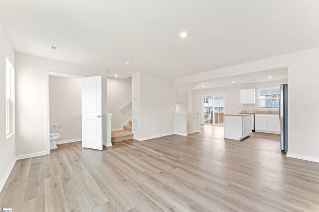 9 Verdant Leaf Way, Greenville, SC 29617