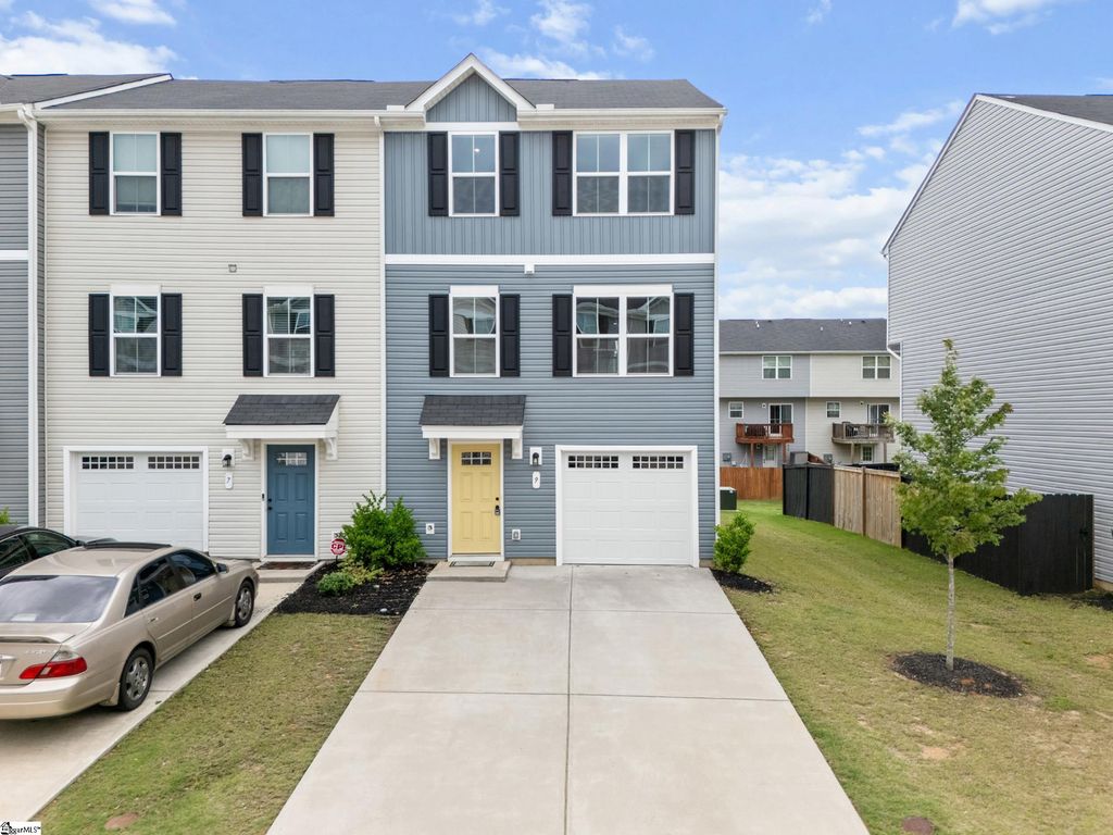 9 Verdant Leaf Way, Greenville, SC 29617
