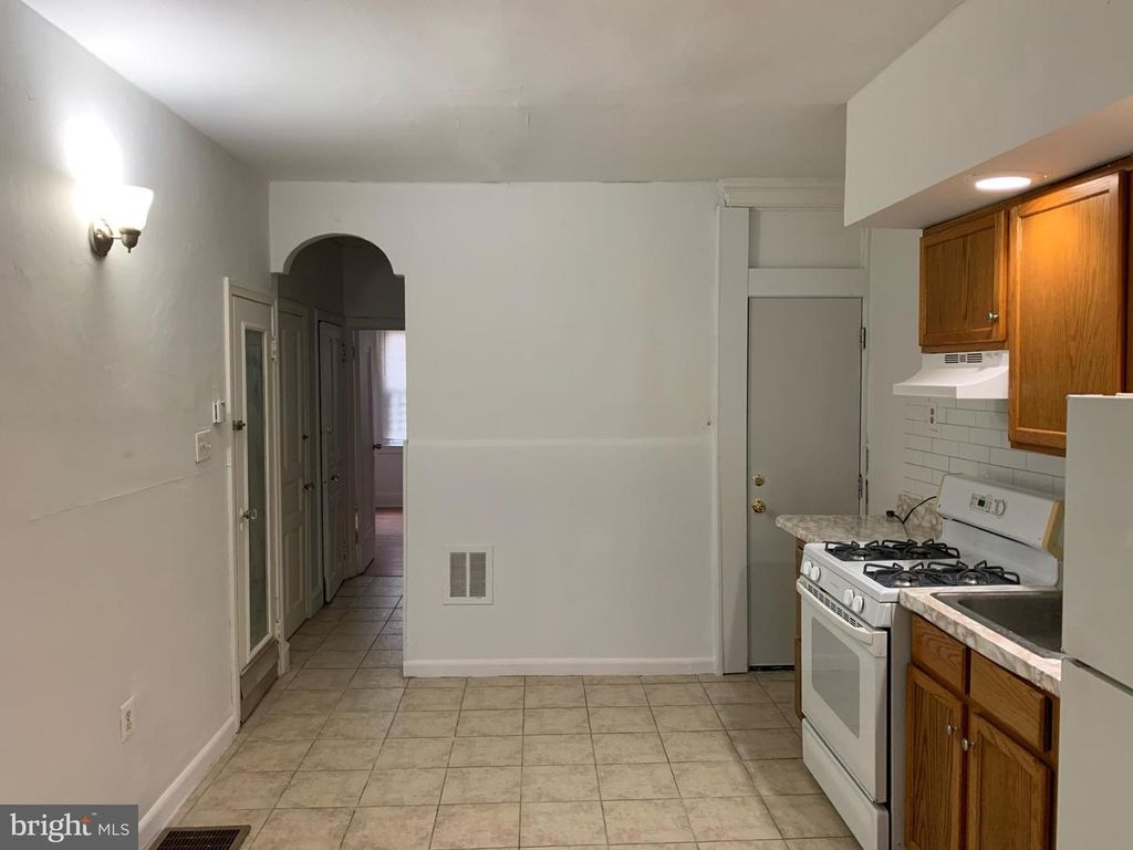 2424 S REESE ST S, Philadelphia, PA 19148