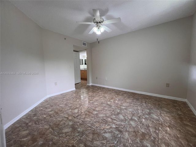 2496 Centergate Dr 205, Miramar, FL 33025