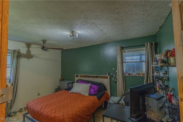 38 Southmoor Heights, Parkersburg, WV 26101
