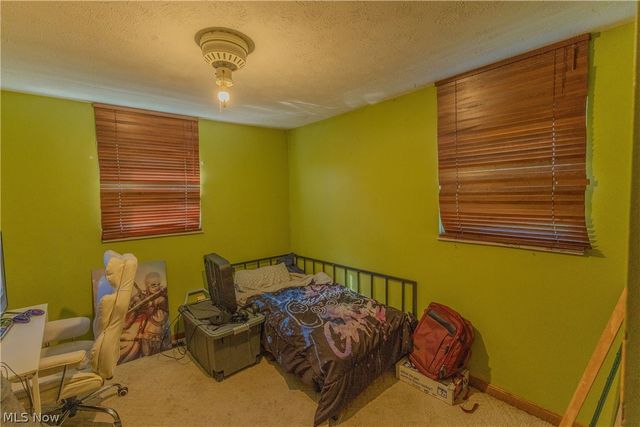 38 Southmoor Heights, Parkersburg, WV 26101