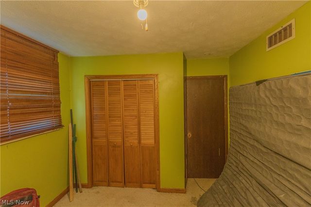38 Southmoor Heights, Parkersburg, WV 26101
