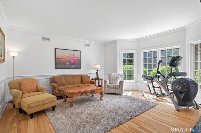 25 Avalon Drive, Middlebury, CT 06762