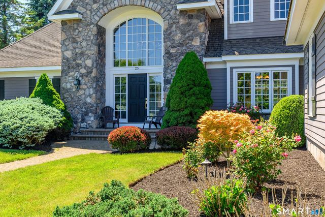 25 Avalon Drive, Middlebury, CT 06762