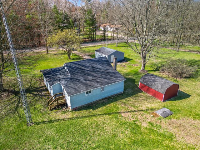 9080 Roosevelt Road, Holton, MI 49425