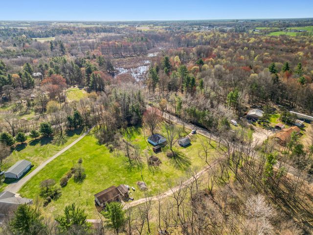 9080 Roosevelt Road, Holton, MI 49425