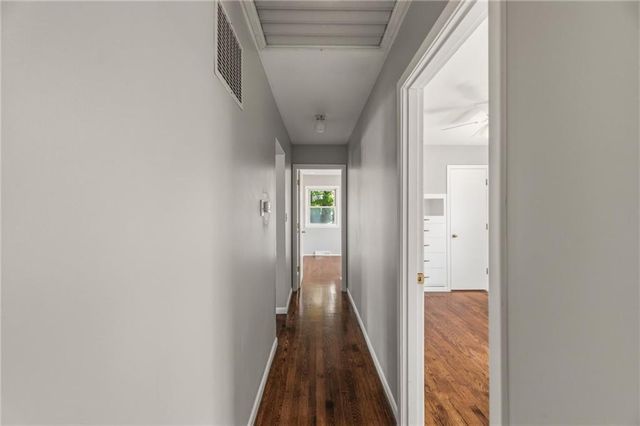 810 N 82nd Terrace, Kansas City, KS 66112